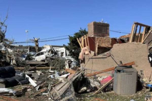 அமெரிக்காவில் கடும் சூறாவளி-  27 பேர் பலி