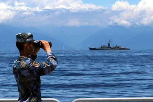 தைவான் கடலில் அமெரிக்கா-பிரித்தானியாவின் போர் கப்பல்கள்-சீனா கடும் எச்சரிக்கை