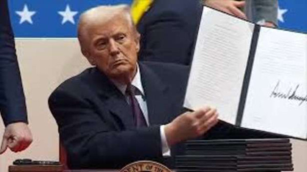 அமெரிக்காவில் ட்ரம்ப் கொண்டு வந்த புதிய சட்டம்....!
