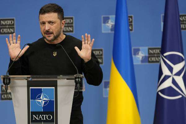 உக்ரைன் ஒரு துளி நிலத்தை கூட விட்டுக்கொடுக்காது - டிரம்பிற்கு ஜெலென்ஸ்கி பதில்