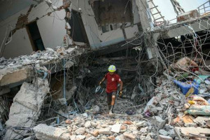 மியன்மார் பூகம்பம் - தனது அன்புக்குரியவர்கள் 170 பேரை இழந்த துயரத்தில் சிக்குண்டுள்ள நபர்