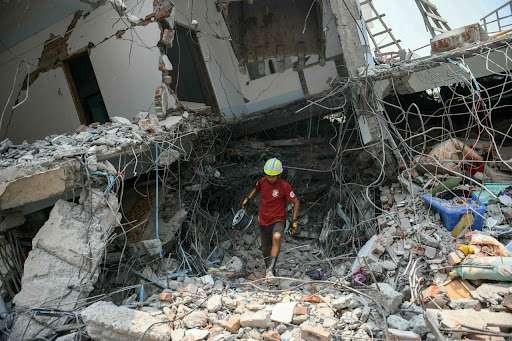 மியன்மார் பூகம்பம் - தனது அன்புக்குரியவர்கள் 170 பேரை இழந்த துயரத்தில் சிக்குண்டுள்ள நபர்