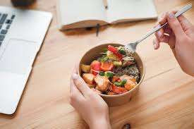  பழங்கள், காய்கறிகள் சாப்பிடுவது தொடர்பில் சுவிட்சர்லாந்தில் ஆய்வு