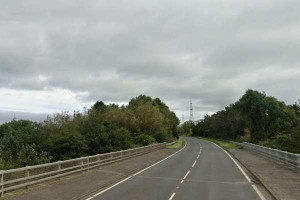 பிரித்தானியாவில் சாலை  கார் மோதியதில் சிறுவன் பலி!