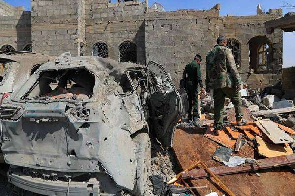 ஏமனில் அமெரிக்கா நடத்திய வான்வழி தாக்குதல்- 74 பேர் பலி