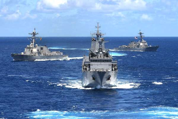 தென் சீனக் கடலில் ஆஸ்திரேலியா,கனடா, பிலிப்பைன்ஸ் கூட்டு பயிற்சி