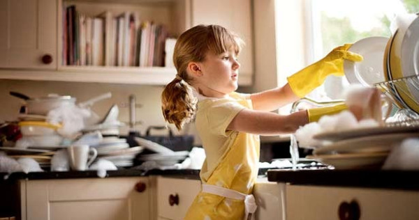 குழந்தைகளை நல்லவர்களாக வளர்ப்பது எப்படி?