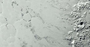 புளுட்டோவில் மிதக்கும் மலைகள்: புதிய தகவல்களை வெளியிட்டது நாசா