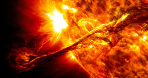 அணு ஆயுத யுத்தத்தை ஏற்படுத்த தூண்டிய சூரிய புயல்