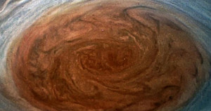 ஜூபிட்டரில் மையம் கொண்டுள்ள பூமியைவிட பெரிய புயல்!!