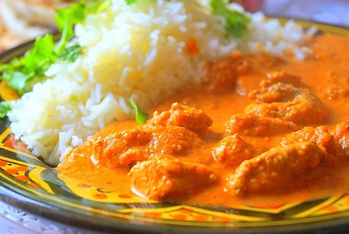 BUTTER CHICKEN + RIZ
