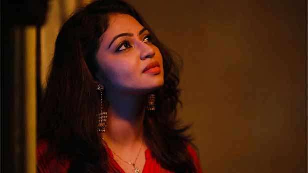 விபத்தில் சிக்கிய பிரபல  நடிகை…