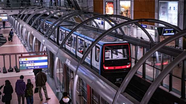 Metro 14 உலக சாதனை: ஒவ்வொரு 85 வினாடிக்கும் ஒரு மெட்ரோ!