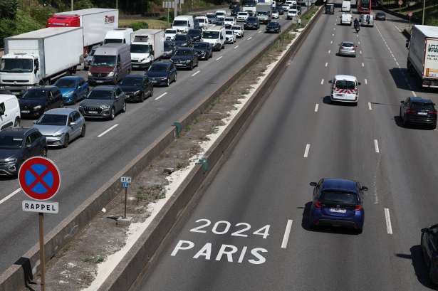'Paris 24' ஒதுக்கப்பட்ட வீசேட பாதைகளால் விபத்துக்கள் அதிகரித்துள்ளது.