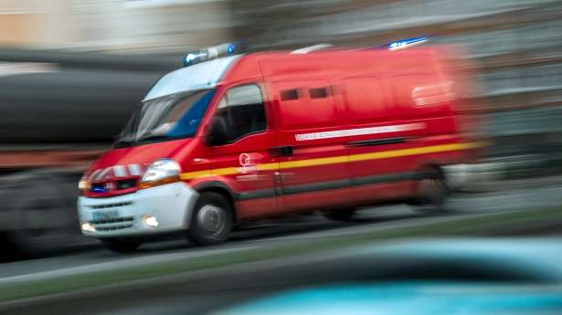 Yvelines : வீதி விபத்தில் 18 வயது இளைஞன் உள்ளிட்ட இருவர் பலி!