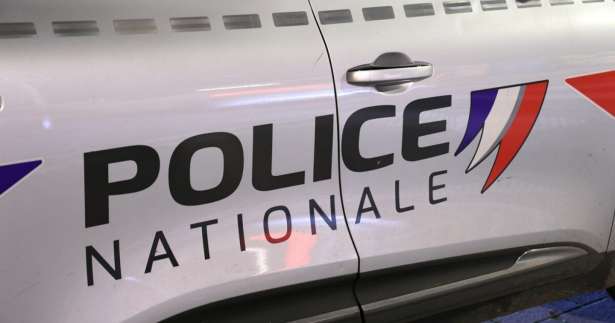 Seine-et-Marne : காவல்துறையினரின் கட்டுப்பாட்டை மீறி பயணித்த ஸ்கூட்டர்! - விபத்தில் இளைஞன் பலி!!
