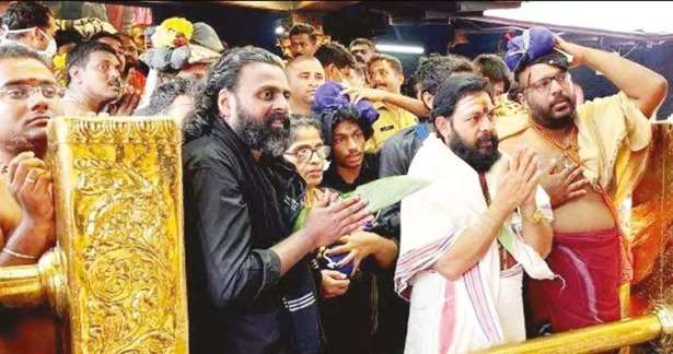 41 நாட்கள் விரதமிருந்து சபரிமலையில் சாமி தரிசனம் செய்த பாதிரியார்