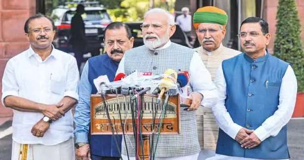 நாடாளுமன்ற சிறப்பு கூட்டத்தொடரில் வரலாற்று சிறப்புமிக்க முடிவுகள் எடுக்கப்படும் - பிரதமர் மோடி