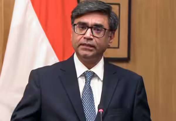 பாக்., ராணுவ அதிகாரிக்கு ஜனநாயக பாடம் நடத்திய வெளியுறவு செயலர்