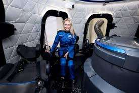 முதல் முறையாக மாற்றுத்திறனாளி பெண் விண்வெளிக்கு சென்று சாதனை