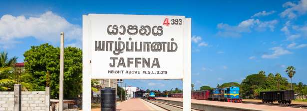 யாழில். உறவினர் வீட்டுக்கு சென்று தாலிக்கொடியை திருடிய பெண்