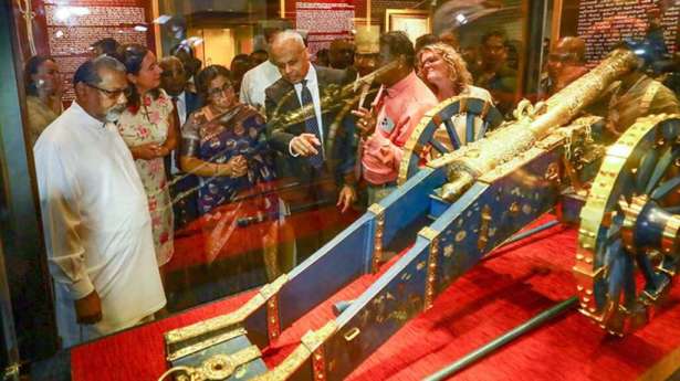 நெதர்லாந்தினால் மீளக் கையளிக்கப்பட்ட தொல்லியல் பொருட்கள் மக்கள் பார்வைக்கு
