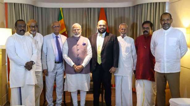 இலங்கைக்கு விஜயம் செய்துள்ள இந்திய பிரதமர் - தமிழ் அரசியல் கட்சிகளுடன் கலந்துரையாடல்