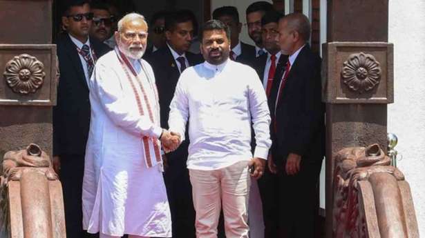 கொழும்பில் வீதியில் துப்பாக்கிச் சூடு - குறித்து வௌியான தகவல்