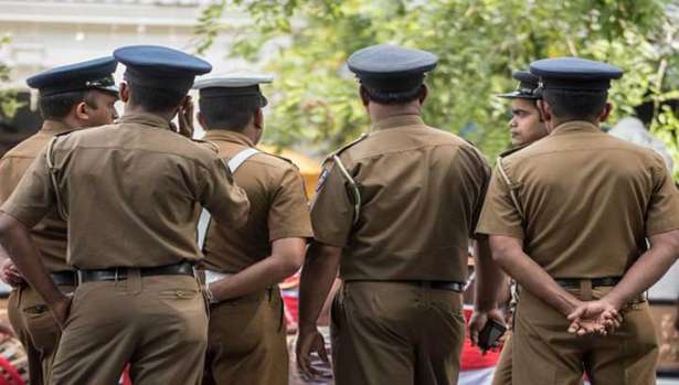 ஐரோப்பிய பெண்ணிடம் லஞ்சம் கோரிய இலங்கை பொலிஸ்