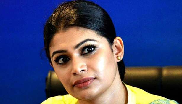 ஹிருணிகாவிற்கு 3 வருட கடூழிய சிறைத்தண்டனை!