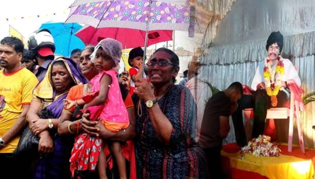 நல்லூரில் தியாக தீபம் திலீபனின் நினைவேந்தல் - கொட்டும் மழைக்கு மத்தியில் கூடிய மக்கள்