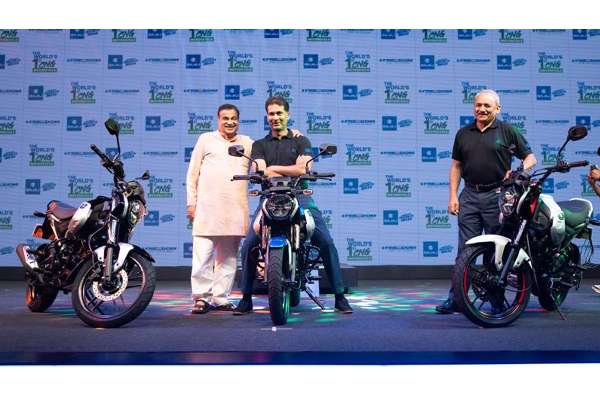 உலகின் முதல் CNG பைக்கை வெளியிட்ட Bajaj., விலை, அம்சங்கள் இதோ...