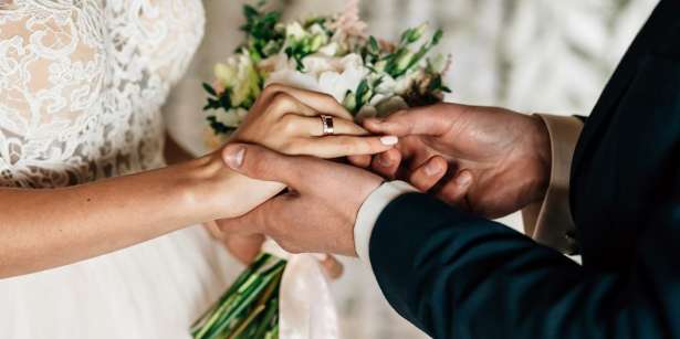 சுவிட்சர்லாந்தில் திருமணம் செய்தால் கூடுதல் வரி செலுத்தும் நிலை... 