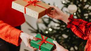 கிறிஸ்துமஸ் பண்டிகை செலவை கட்டுப்படுத்தும் சுவிஸ் மக்கள்