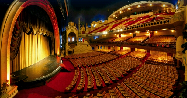 Le Grand Rex - அசத்தல் சினிமா!!